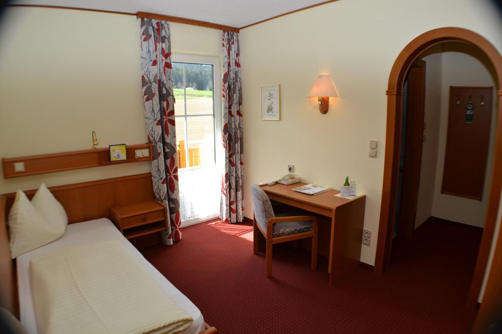 Gasthof-Pension Nordwald Harbach  Habitación foto